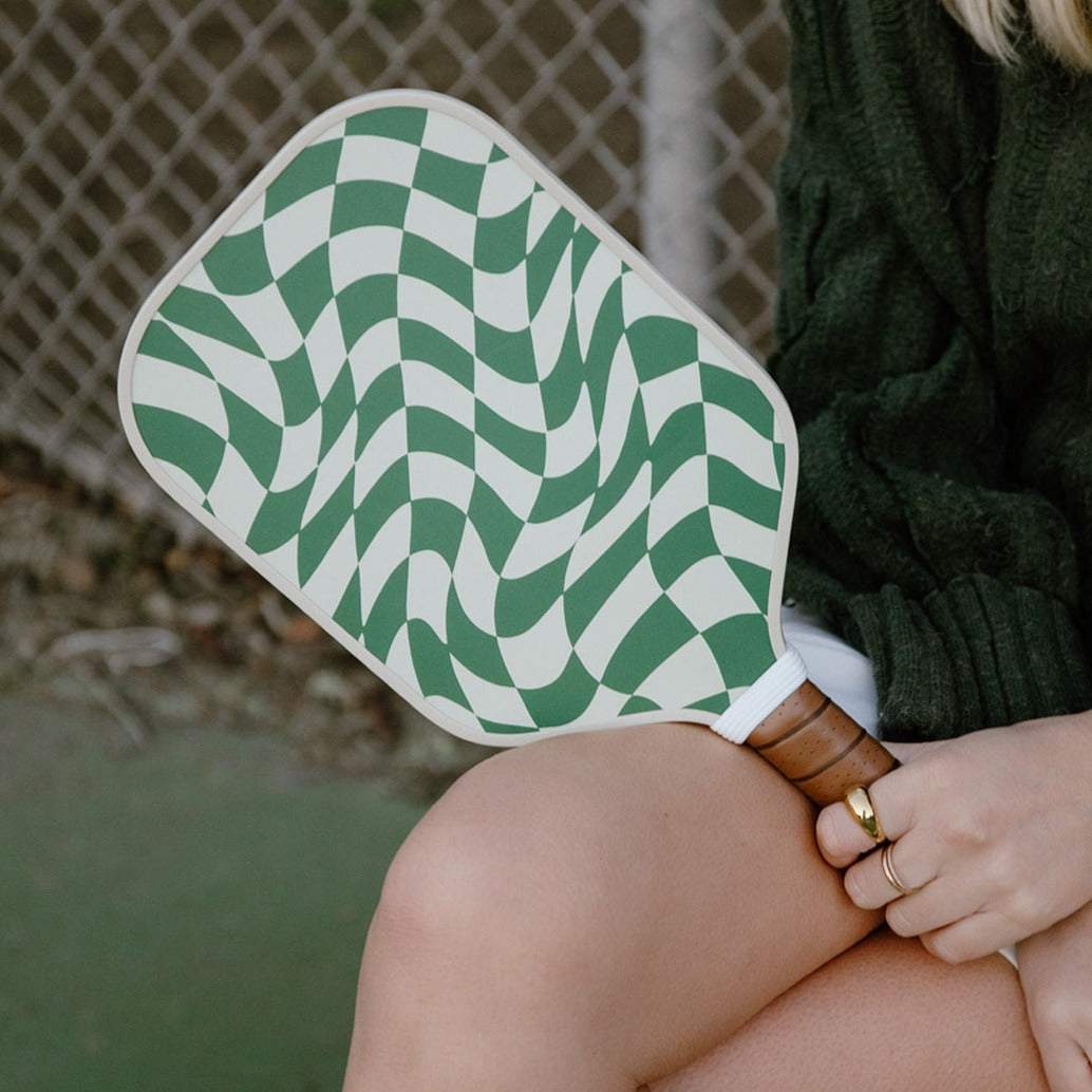 Picklish Wavy Checks Paddle